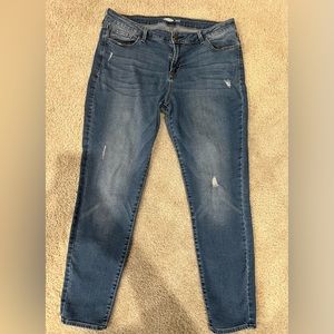Old Navy “Rockstar Super Skinny” Jeans 👖